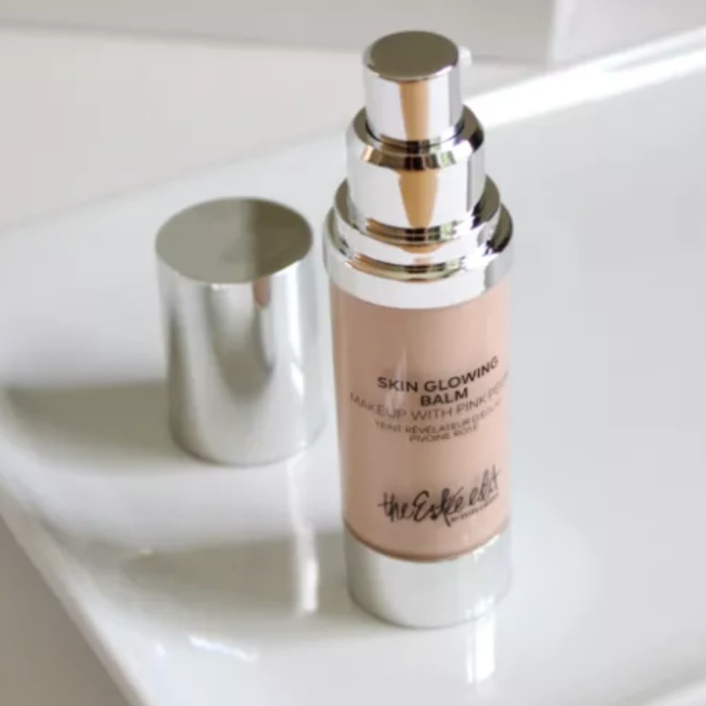 The Estee Edit Skin Glowing Balm w Pink Peony